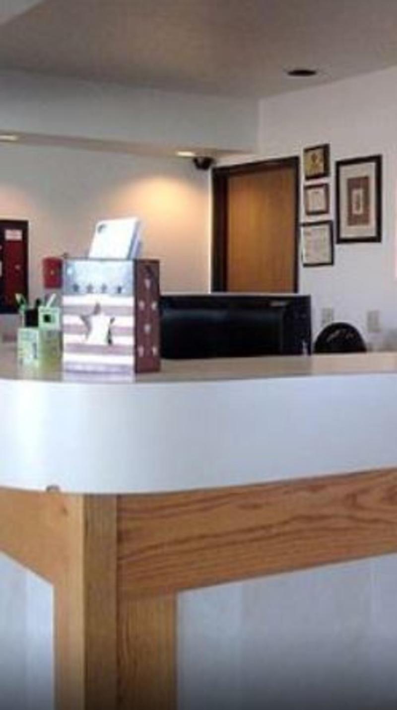 מק'קיני Econo Lodge Inn & Suites מראה חיצוני תמונה